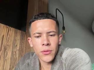 Private duncan_collins on Flirt4Free