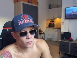 Private duncan_collins on Flirt4Free