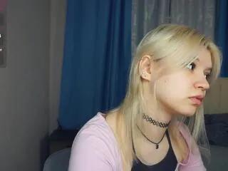 Offline edyth_anstead on Flirt4Free