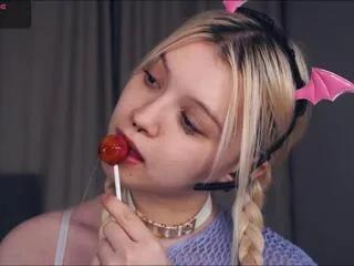 Offline edyth_anstead on Flirt4Free