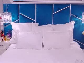 Away elise_ray on Flirt4Free