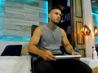Freechat frank_gomez on Flirt4Free