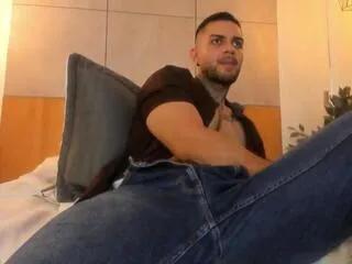 Freechat frank_gomez on Flirt4Free