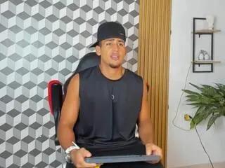 Offline gael_vidal on Flirt4Free