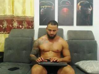 Offline gianni_vitale on Flirt4Free