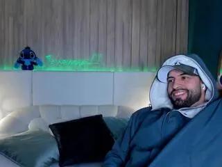 Offline jeremy_harden on Flirt4Free