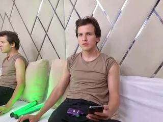 Offline jesse_cross on Flirt4Free