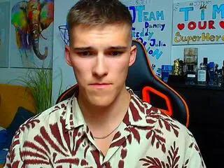 Freechat joel_lopez on Flirt4Free