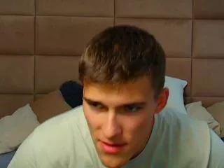 Freechat joel_lopez on Flirt4Free