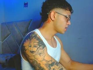 junior_wayne on Flirt4Free