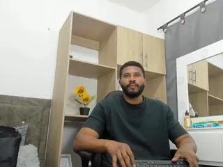 Freechat karson_morris on Flirt4Free