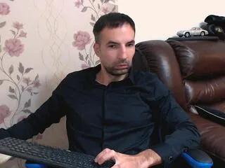 leo_gianni on Flirt4Free