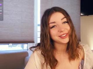 Freechat lois_below on Flirt4Free