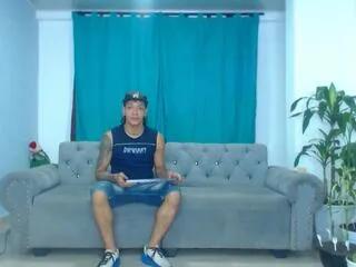 Freechat mathew_tommy on Flirt4Free