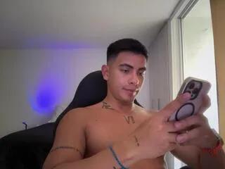 Offline maurice_lewis on Flirt4Free