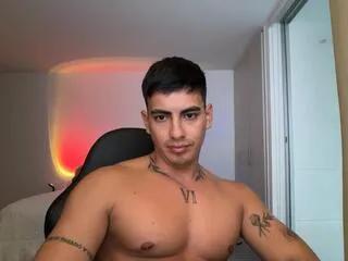 Offline maurice_lewis on Flirt4Free