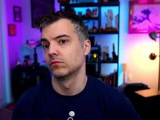 Offline max_hughes on Flirt4Free