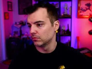 Offline max_hughes on Flirt4Free