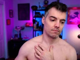 Offline max_hughes on Flirt4Free
