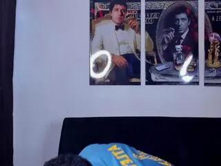 Offline niico_santana on Flirt4Free