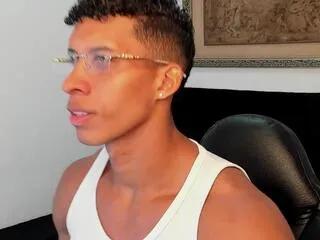 Offline niico_santana on Flirt4Free