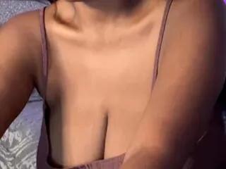 Offline queen_glam on Flirt4Free