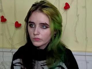 Offline quenna_fort on Flirt4Free