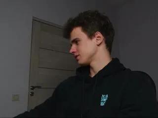 Offline ricky_becko on Flirt4Free