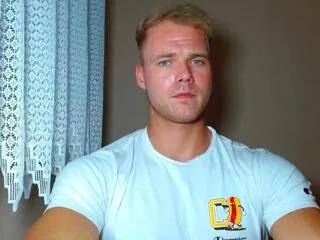 Offline robin_rieff on Flirt4Free