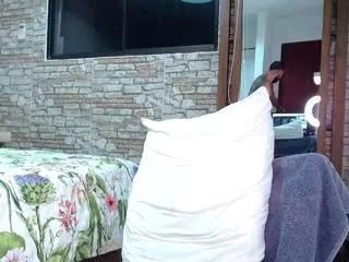 Freechat romano_muscle on Flirt4Free