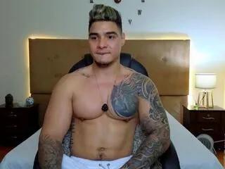 Freechat stiven_velez on Flirt4Free