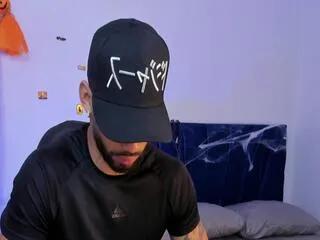 Offline theo_sky on Flirt4Free