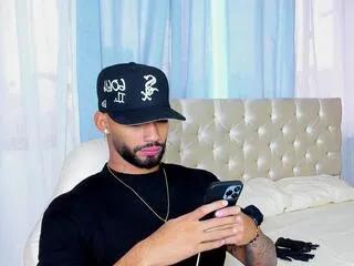 Offline theo_sky on Flirt4Free