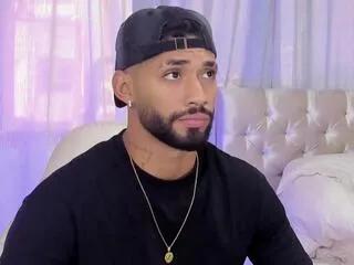 Offline theo_sky on Flirt4Free