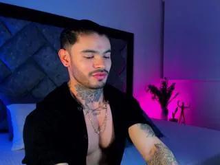 Freechat thiago_ferrari on Flirt4Free