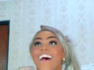 Freechat tianah_glow on Flirt4Free