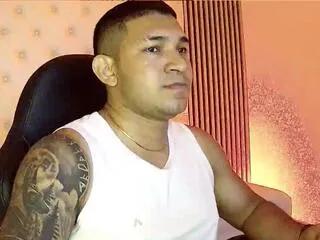 Offline venedic_bull on Flirt4Free