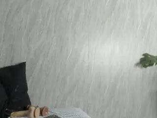 Away wanda_snake on Flirt4Free