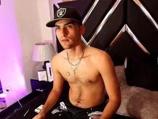 Offline yoggi_aron on Flirt4Free