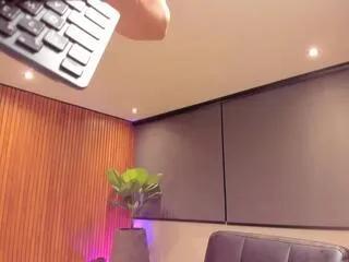 Freechat zac_marcos on Flirt4Free