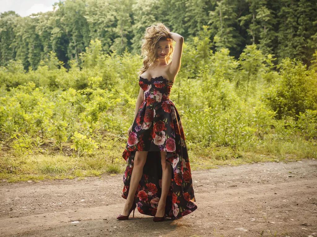 Offline IngridBella on LiveJasmin