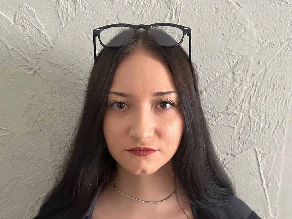 LessyLuiz on LiveJasmin