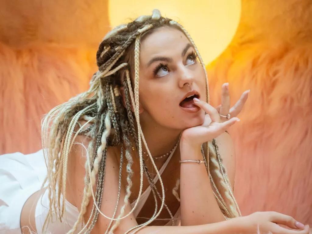 LollyMur on LiveJasmin