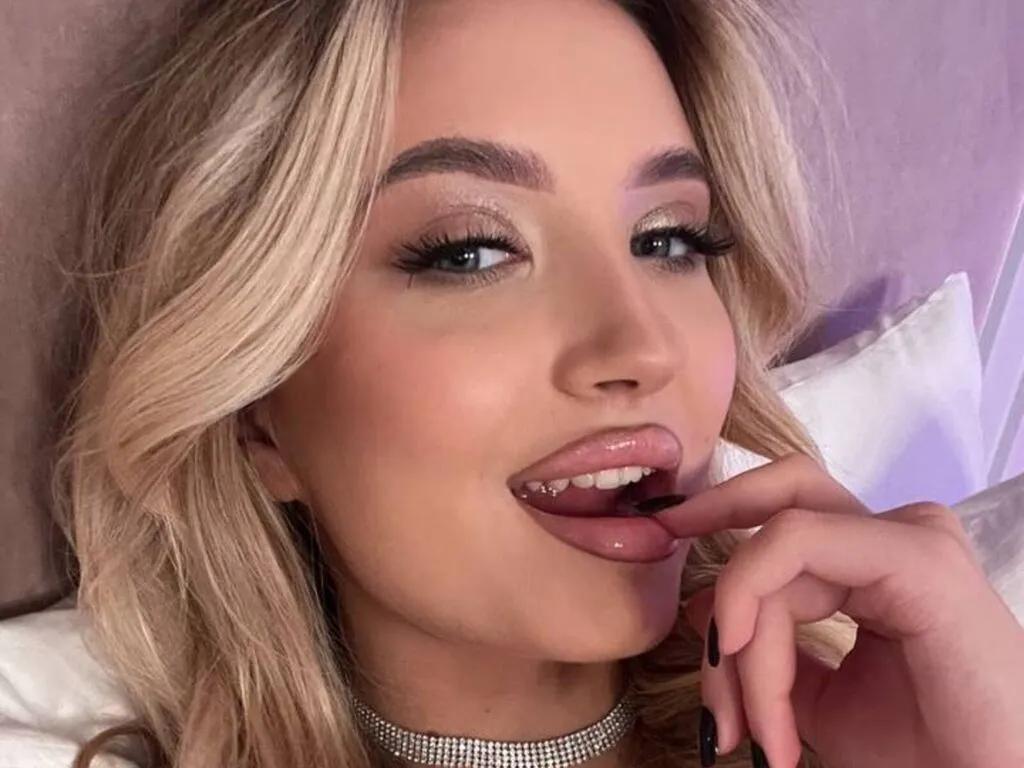 LunaGlamy on LiveJasmin