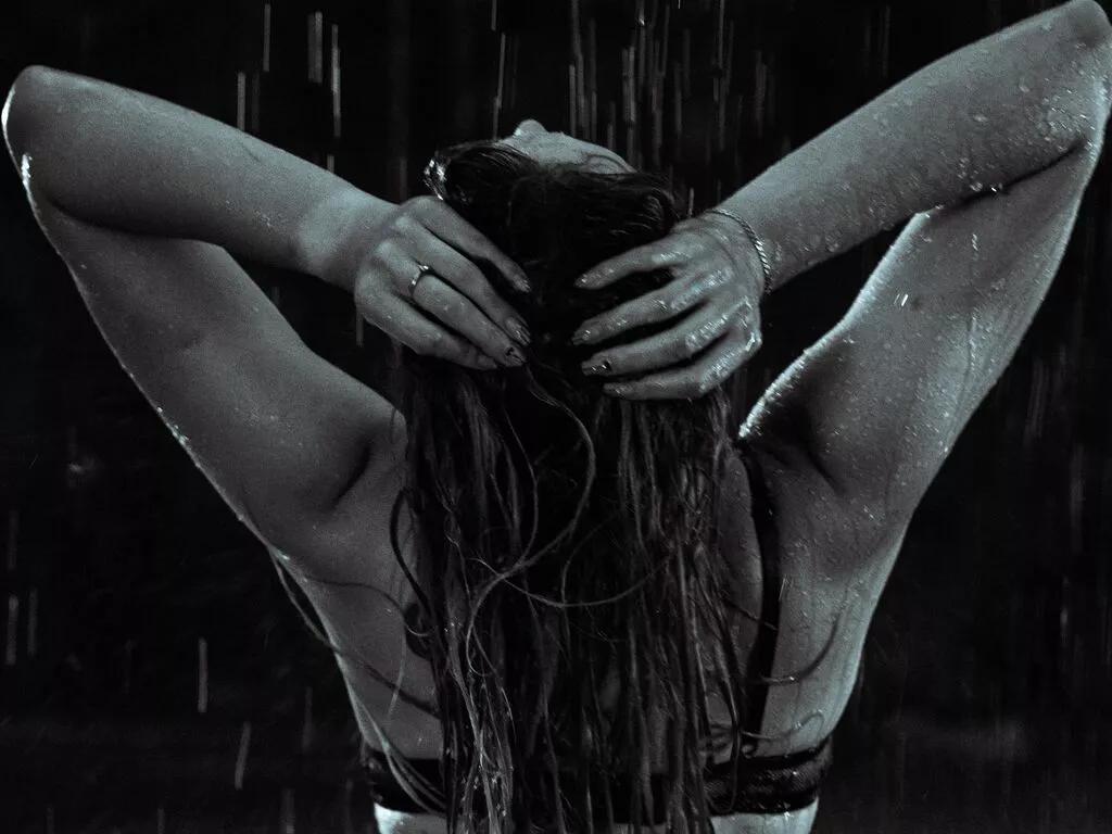 Offline LunaGros on LiveJasmin