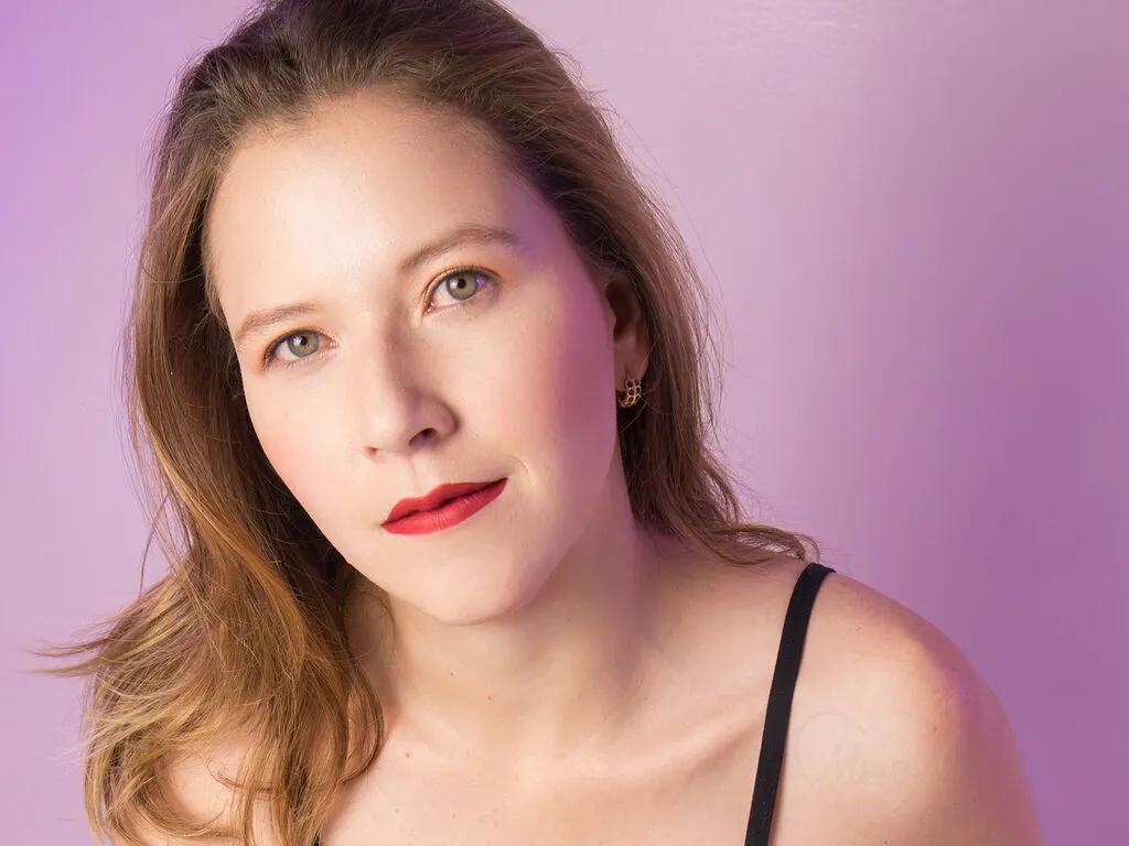 LyraBloom on LiveJasmin