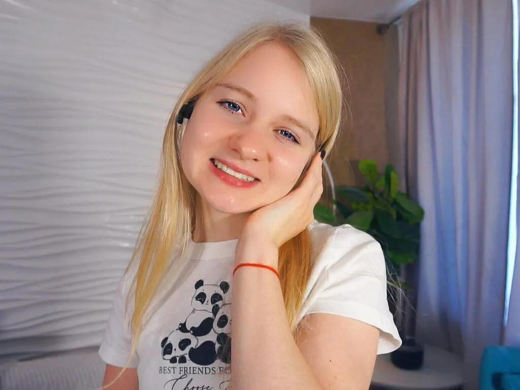 Offline MathildaHultz on LiveJasmin