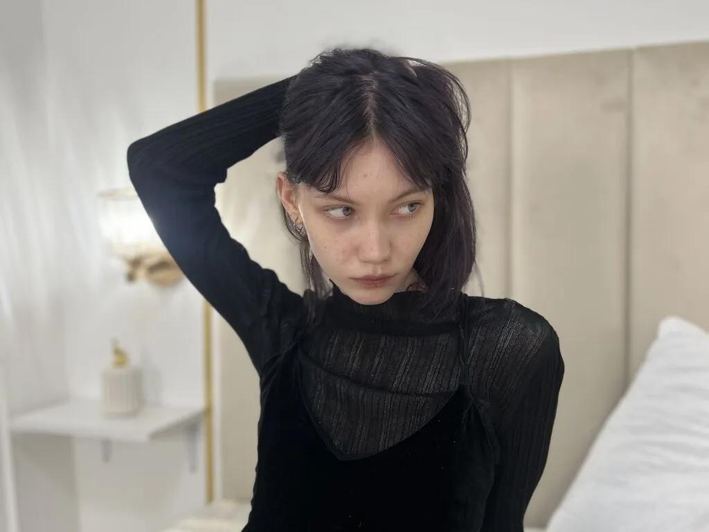 RavenNoire on LiveJasmin