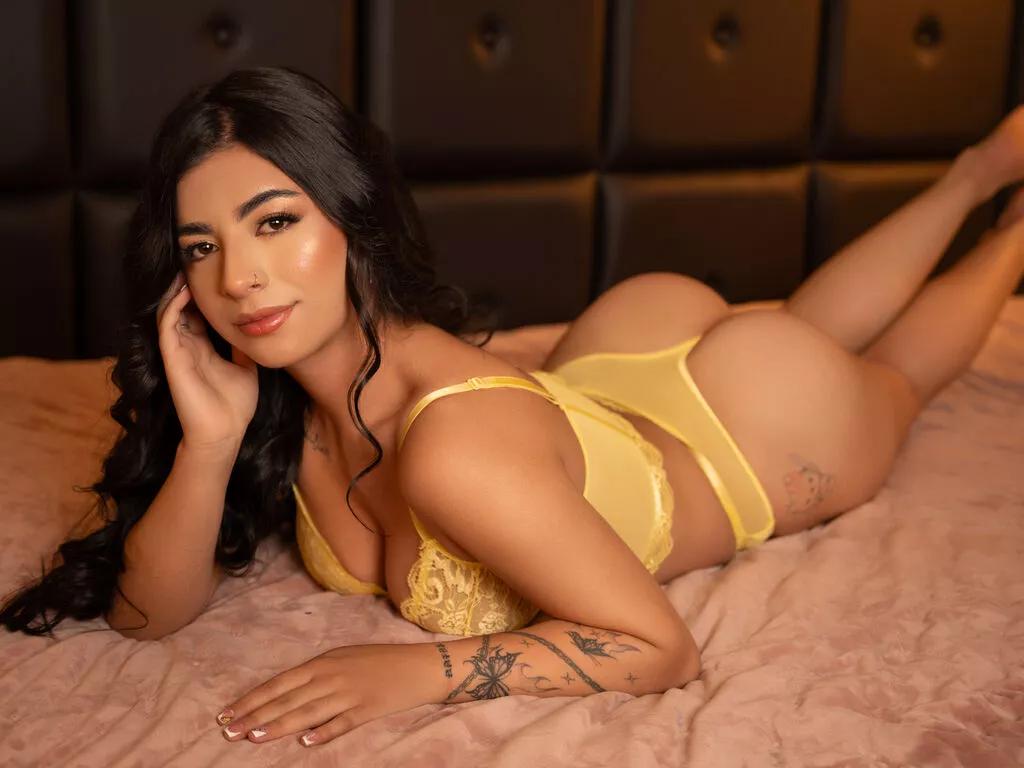 Offline SelenaMachado on LiveJasmin