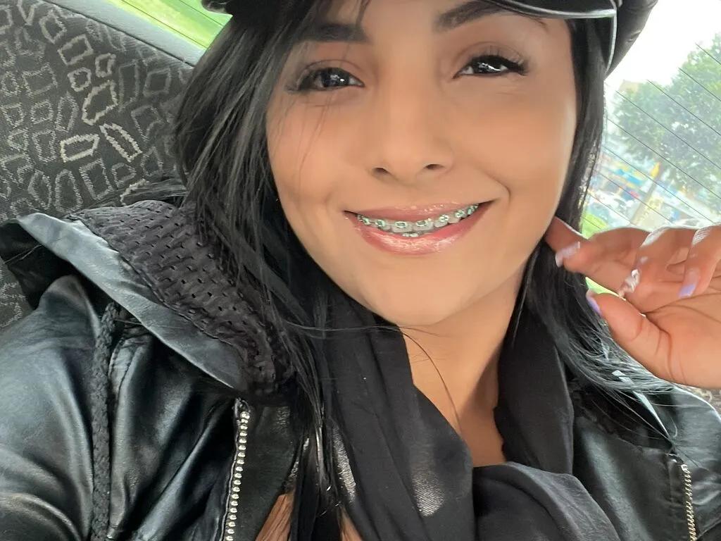 Offline StefanyaLeya on LiveJasmin